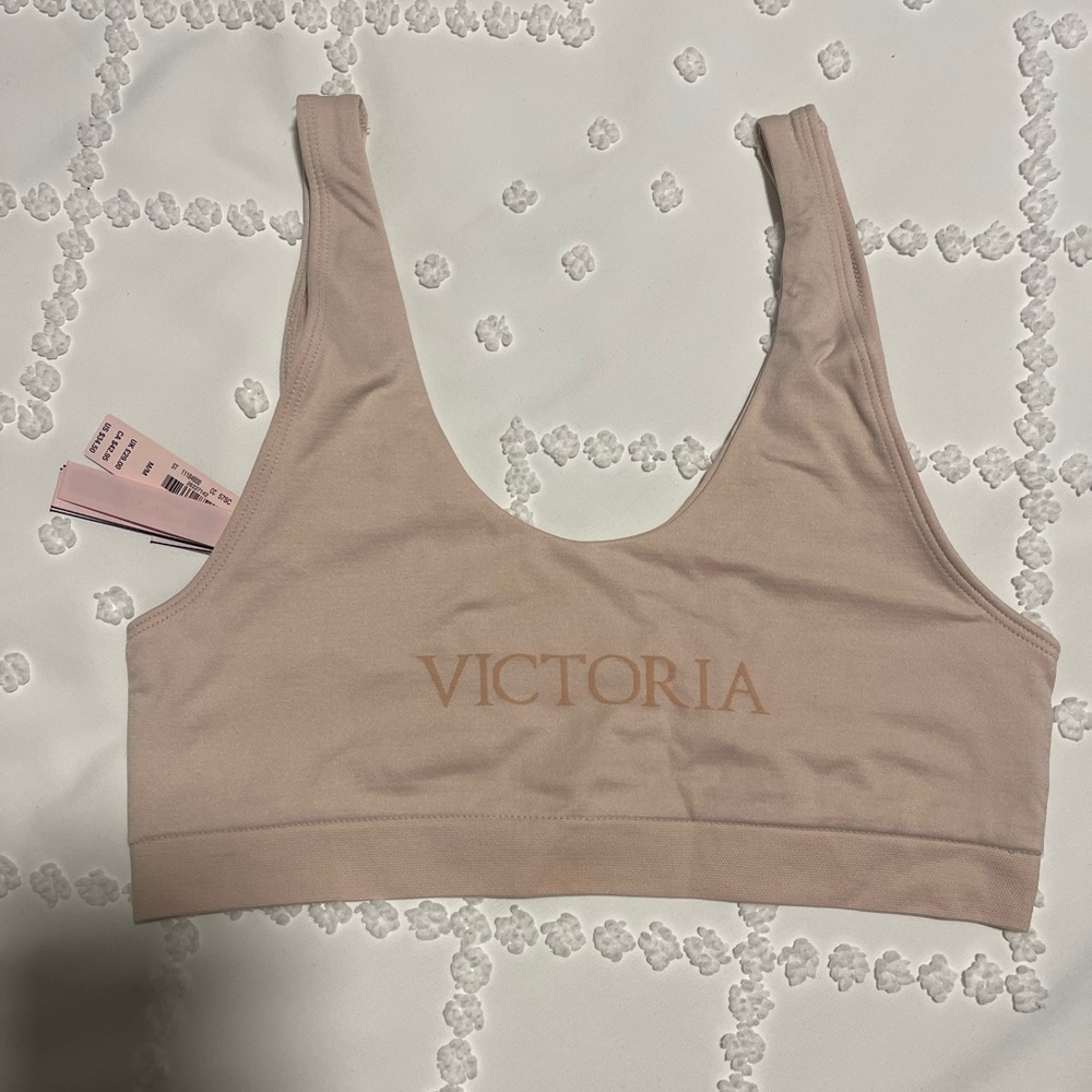 NWT Victoria’s Secret Seamless Bralette light pink